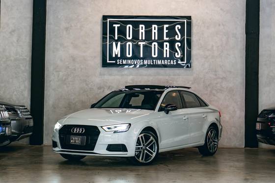 AUDI A3 2.0 TFSI GASOLINA SEDAN PERFORMANCE BLACK S-TRONIC AUDI A3 2.0 TFSI GASOLINA SEDAN PERFORMANCE BLACK S-TRONIC